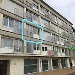 Vlak Aan Zee 아파트