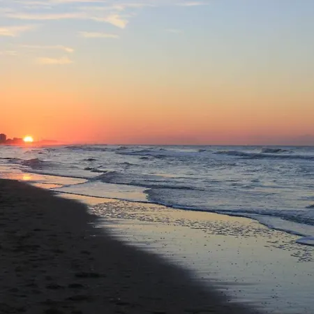 Vlak Aan Zee